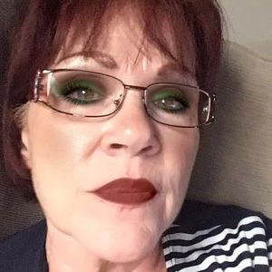 Meet your Posher, Pamela